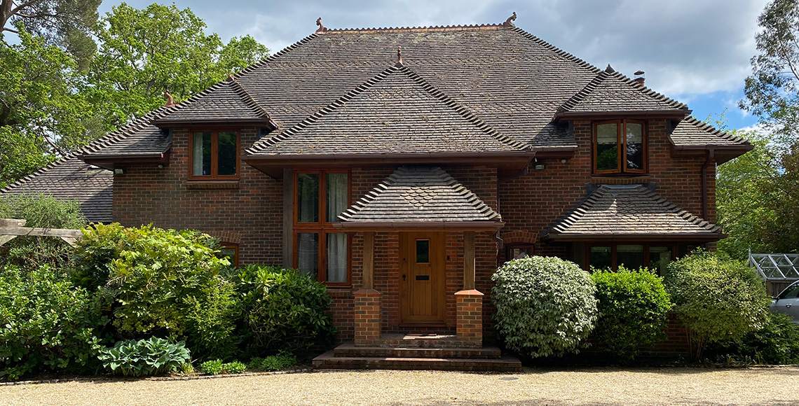 Brockenhurst House - Front view by Inkspace Architects - New Forest