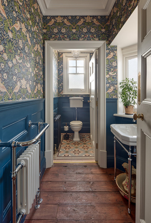 New Forest Manor - cloakroom toilet- InkSpace Architects